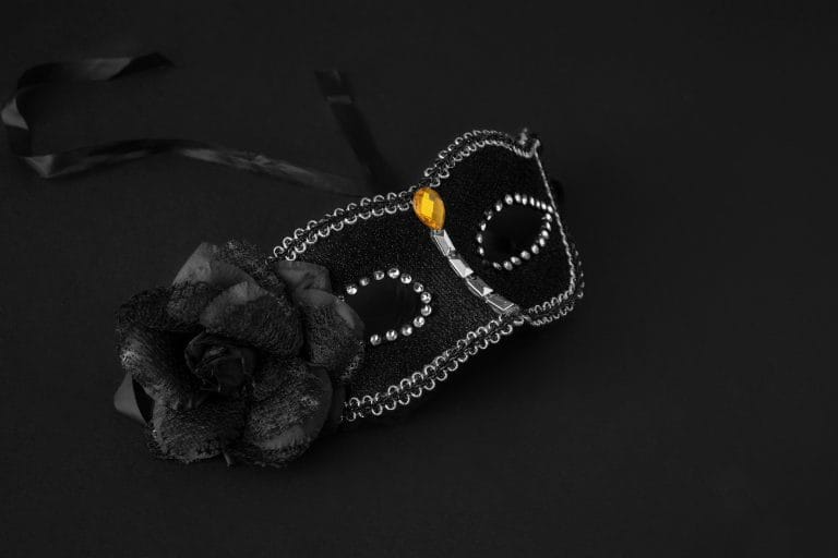 Embracing Passion: A Deep Dive into Bondara's World of Sensual Delights